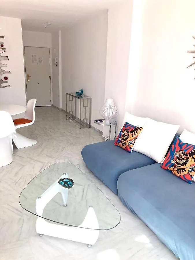 Elegant Penthouse Avec Vue Sur Mer Piscine, Jardins, 2 Chambres Marbella Spain