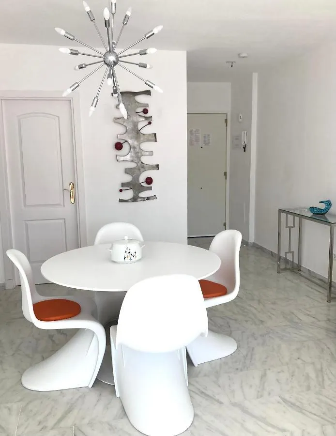 Elegant Penthouse Avec Vue Sur Mer Piscine, Jardins, 2 Chambres Marbella 0*,