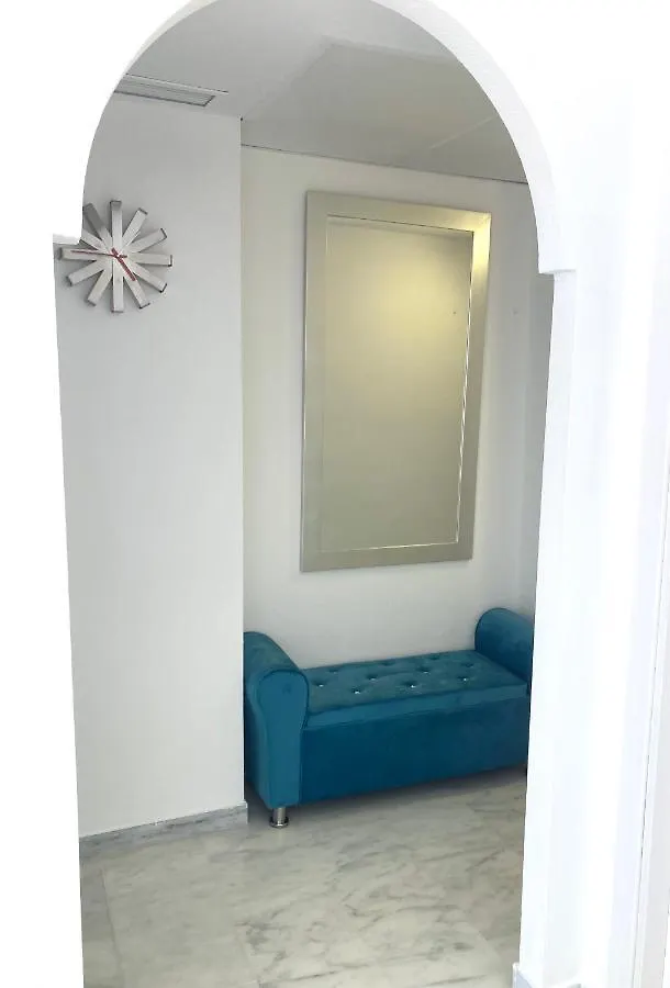Apartment Elegant Penthouse Avec Vue Sur Mer Piscine, Jardins, 2 Chambres Marbella Spain